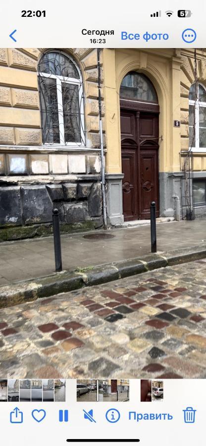 10 Kotliarska Moisha House Apartamento Lviv Exterior foto